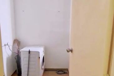 D'Summit Residences @ Kempas Utama