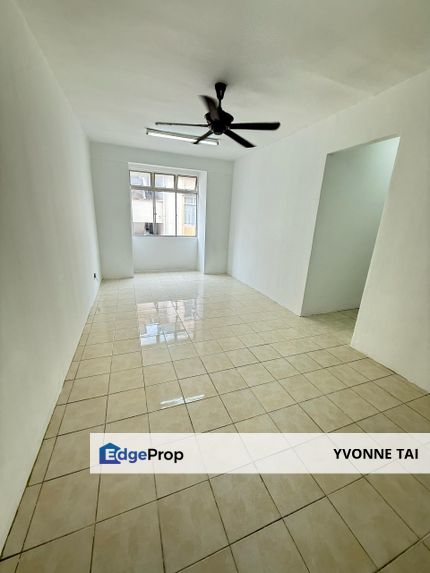 Flat Bukit Indah 3Bed 2Bath Level 3, Johor, 