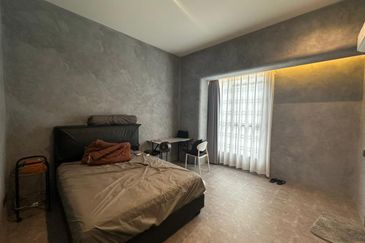 Jalan Setia Tropika 4/18