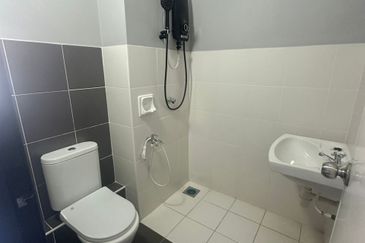 Jalan Setia Tropika 4/18