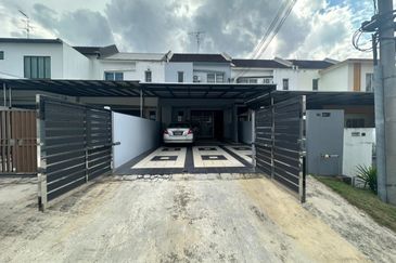 Jalan Setia Tropika 4/18