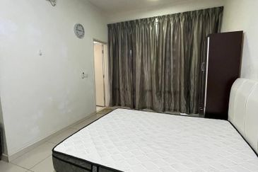 Dedaun Hijau (Greenfield Regency)