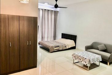 Dedaun Hijau (Greenfield Regency)