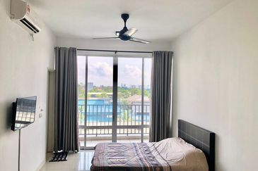 Dedaun Hijau (Greenfield Regency)