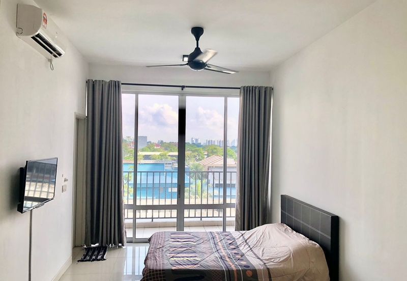 Dedaun Hijau (Greenfield Regency)