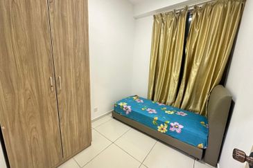 D'Summit Residences @ Kempas Utama