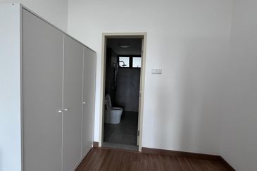 Summit @ Lagoon Residences