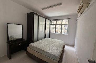 Villa Krystal, Bandar Selesa Jaya