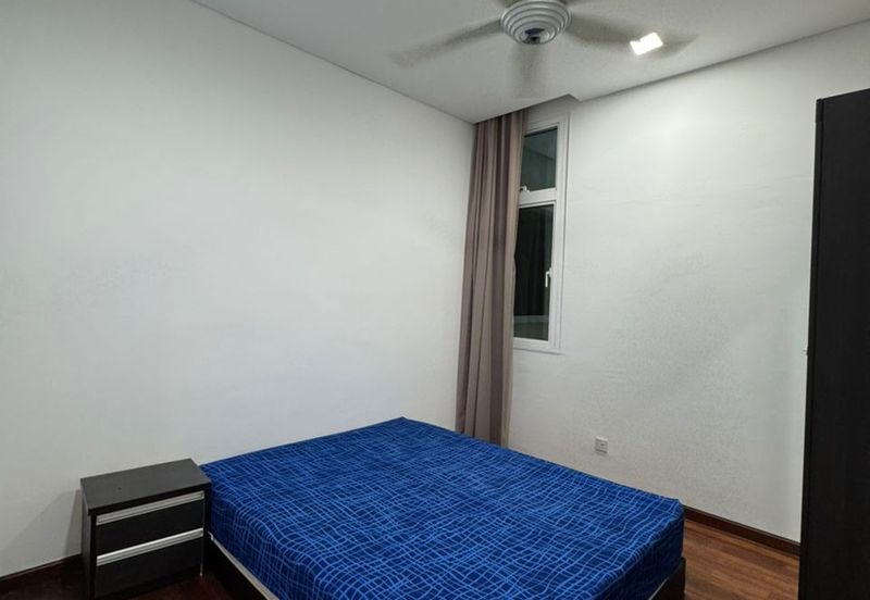 1Medini & Medini Signature