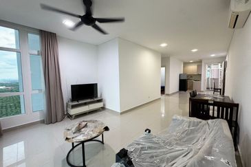 1Medini & Medini Signature