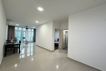 1Medini & Medini Signature