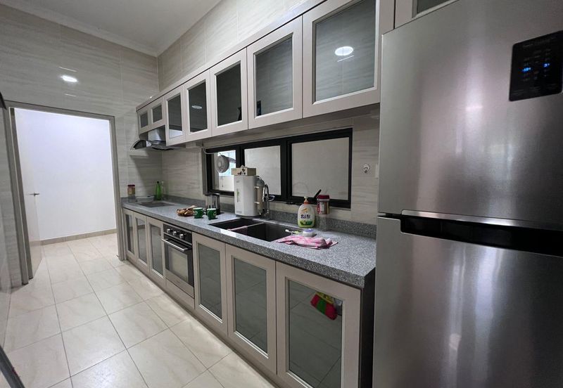 Taman Laguna Heights