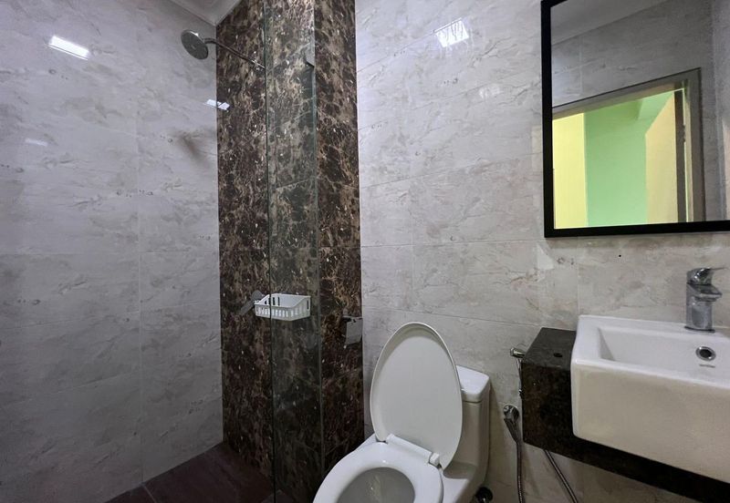 Taman Laguna Heights