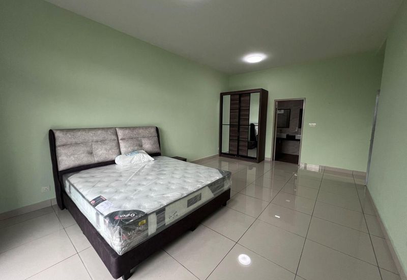 Taman Laguna Heights