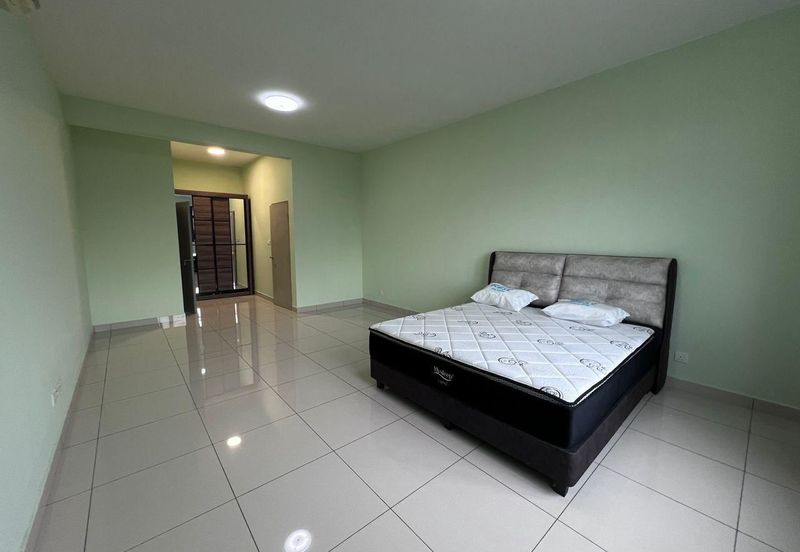 Taman Laguna Heights