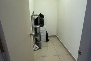 D'Summit Residences @ Kempas Utama