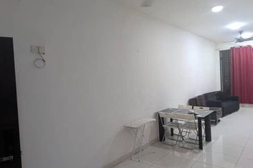 D'Summit Residences @ Kempas Utama