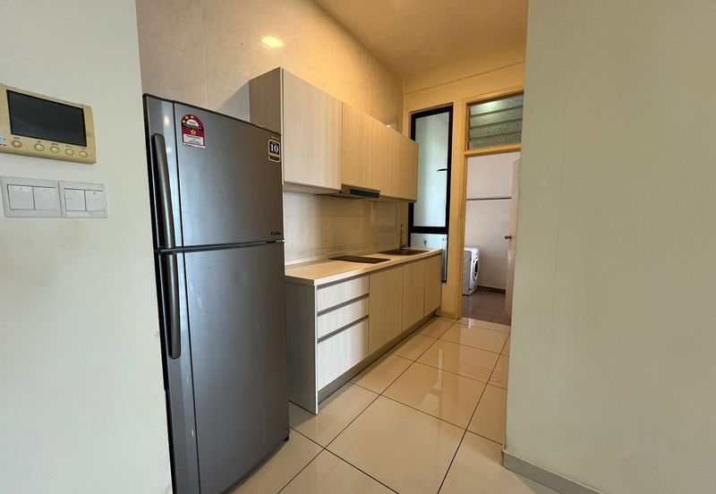 D'Summit Residences @ Kempas Utama