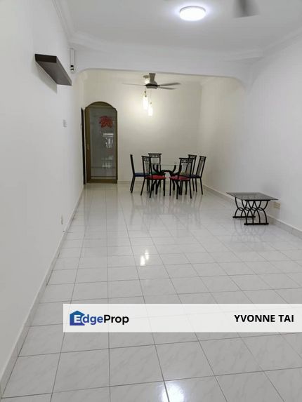 Single Storey House 3Bed 2Bath Partially Furnished, Johor, Ulu Tiram