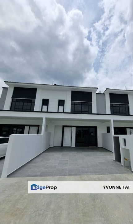 Double Storey House @ Charmborough•The Borough, Johor, 