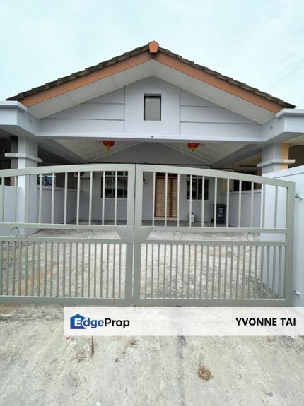 1 Storey House 3Bed 2Bath Partially Furnished , Johor, Johor Bahru