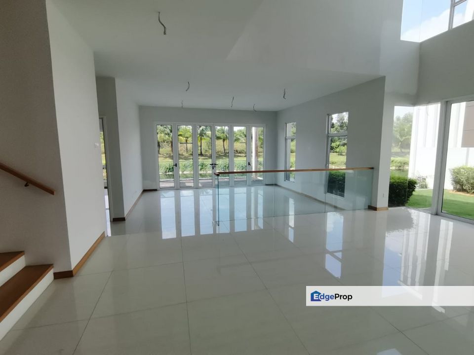 Isola Villa Senibong Cove Bungalow For Sale , Johor, Masai