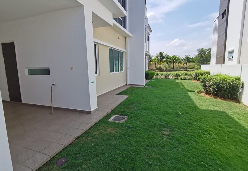 Isola Villa @ Senibong Cove