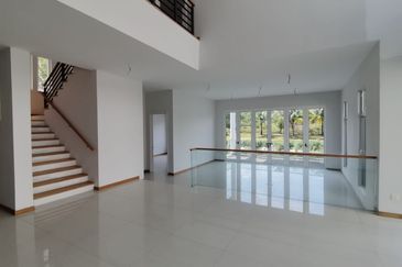 Isola Villa @ Senibong Cove