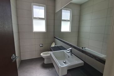 Isola Villa @ Senibong Cove