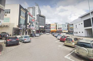 Jalan Austin Heights