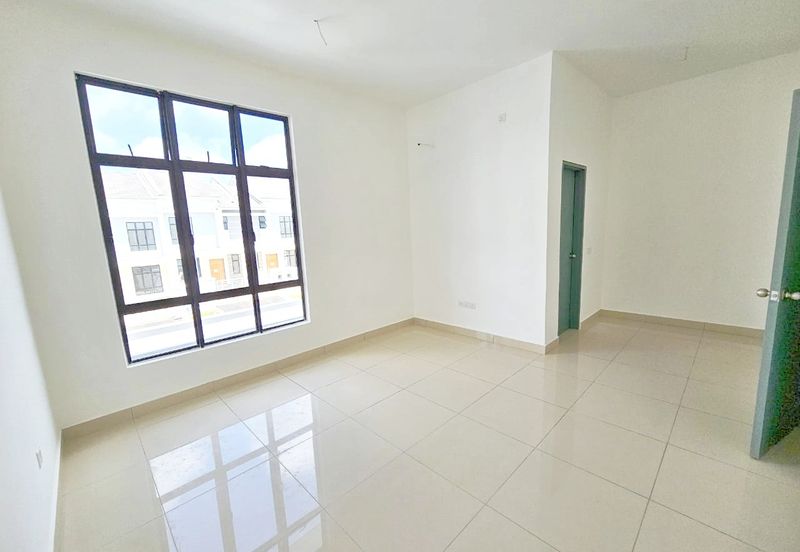 The Straits View Residences