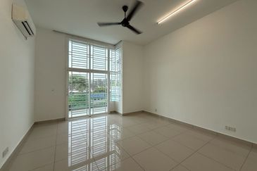 Austin Residence @Taman Mount Austin