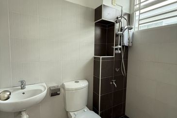 Austin Residence @Taman Mount Austin