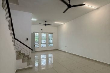 Austin Residence @Taman Mount Austin