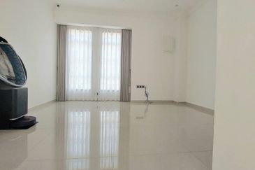 Taman Austin Perdana