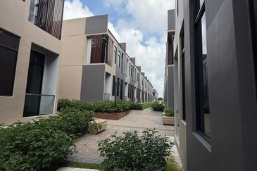 Aurora Resort Villas