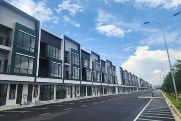 Crest @ Austin Emerald 2