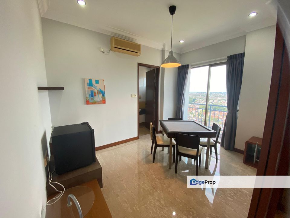 Molek Pine 1 Johor Bahru Condominium For Sale, Johor, Johor Bahru