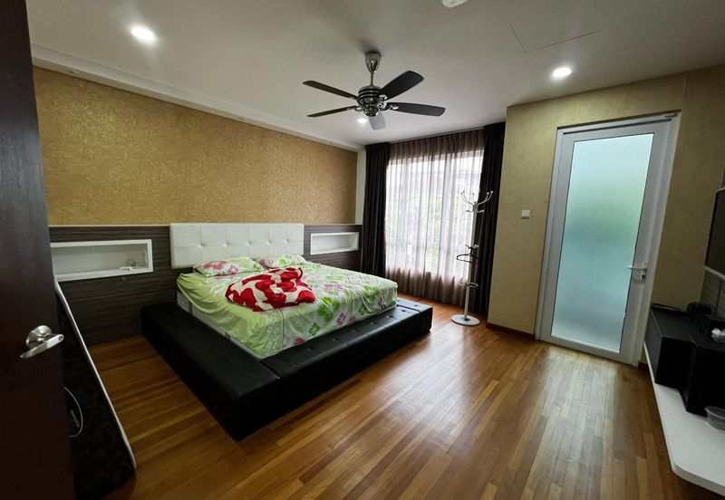 Isola Villa @ Senibong Cove