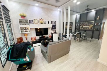 Austin Residence @Taman Mount Austin