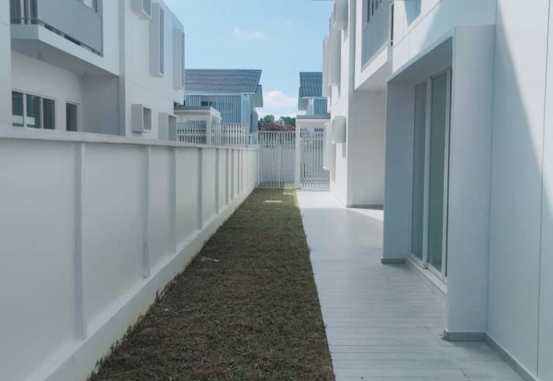 Bandar Baru Seri Alam