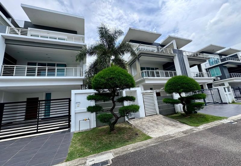 Taman Austin Heights