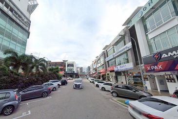 Jalan Austin Heights
