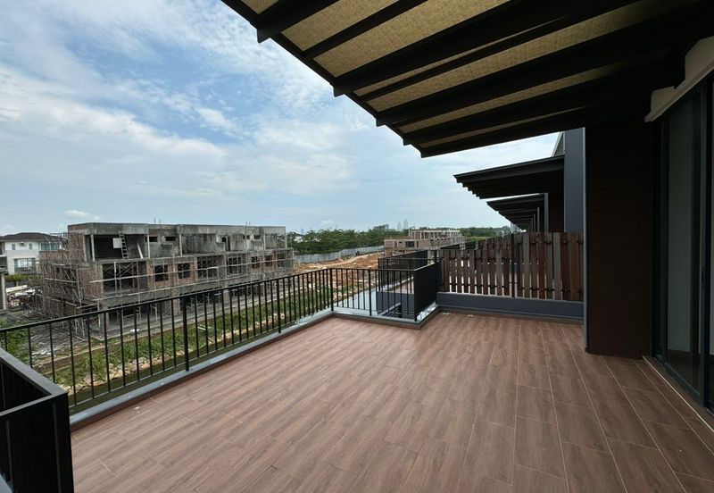 Senibong Cove Waterway Residences