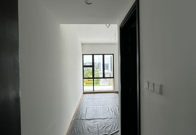 Senibong Cove Waterway Residences