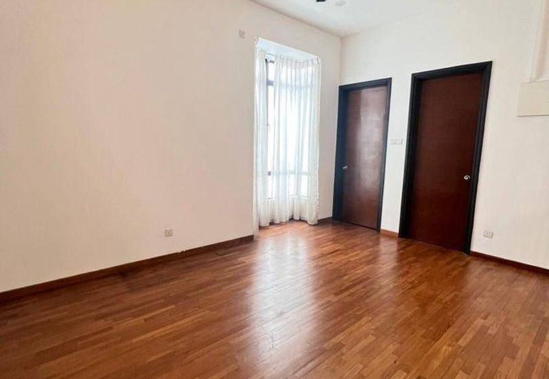 The WaterEdge Residences