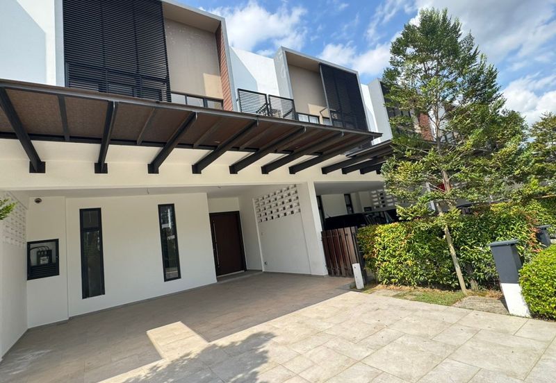 Senibong Cove Waterway Residences