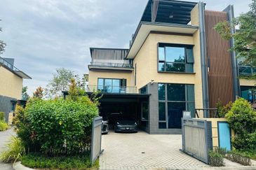 Golf & Resort Forest City, Fringe Villa