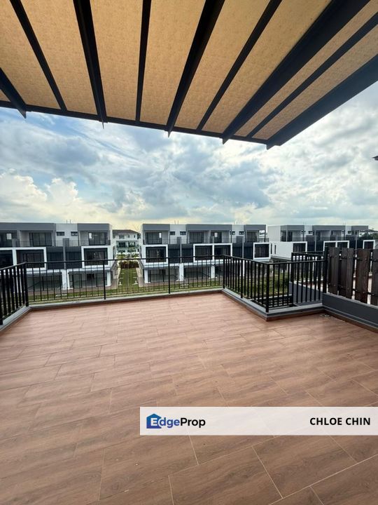 Senibong Cove Waterway Residences 3 Storey Grand Canal House For Sale, Johor, Masai