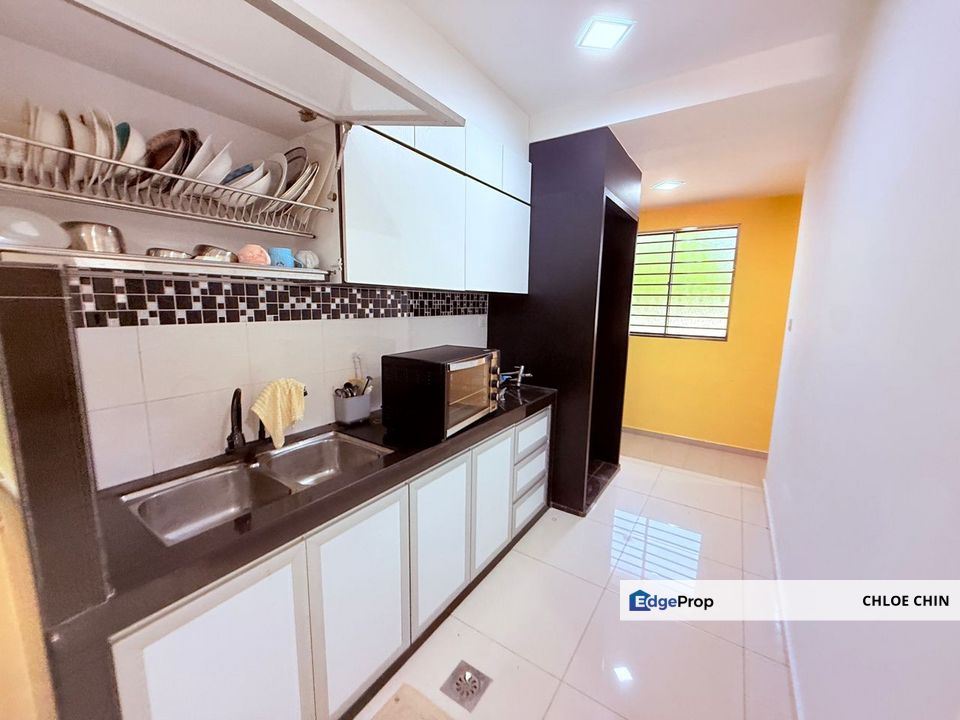 Taman Pelangi Indah 1.5 Storey Terrace House Endlot For Rent, Johor, Ulu Tiram